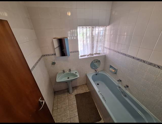 3 BEDROOM HOUSE FOR SALE IN VANDERBIJLPARK SE 7